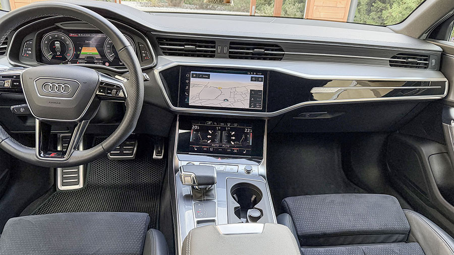 Audi A6 Avant — Deska rozdzielcza i konsola