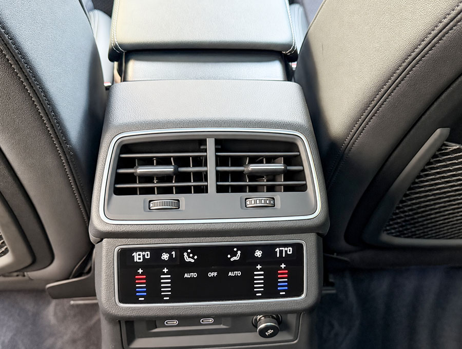 Audi A6 Avant — Panel klimatyzacji dla pasażerów z tyłu